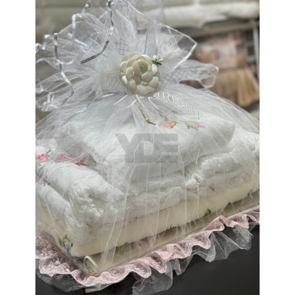 Tüllü çeyiz bohçası – Özel dikim, işlemeli zarif tasarım