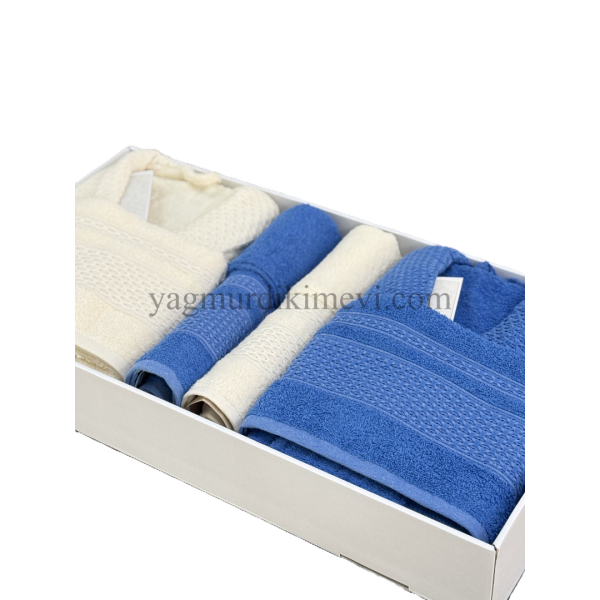  Lüks Aile Bornoz Seti – 2 Bornoz, 2 Büyük Havlu, 2 Baş Havlu, 2 Özel Banyo Sabunu