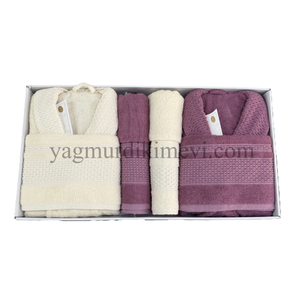  Lüks Aile Bornoz Seti – 2 Bornoz, 2 Büyük Havlu, 2 Baş Havlu, 2 Özel Banyo Sabunu