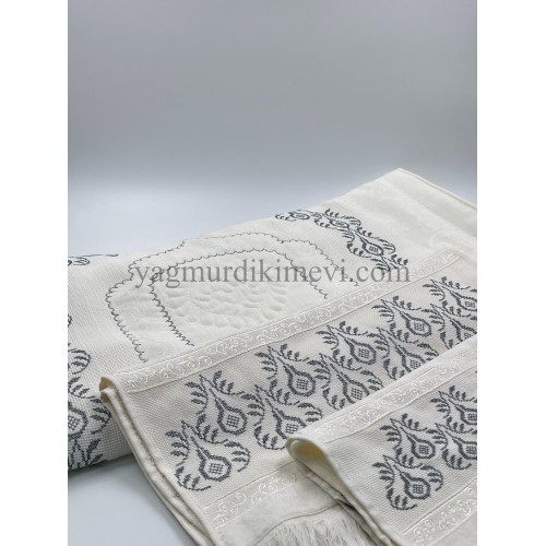 Kanaviçe İşlemeli Seccade Takımı (3’lü Set)